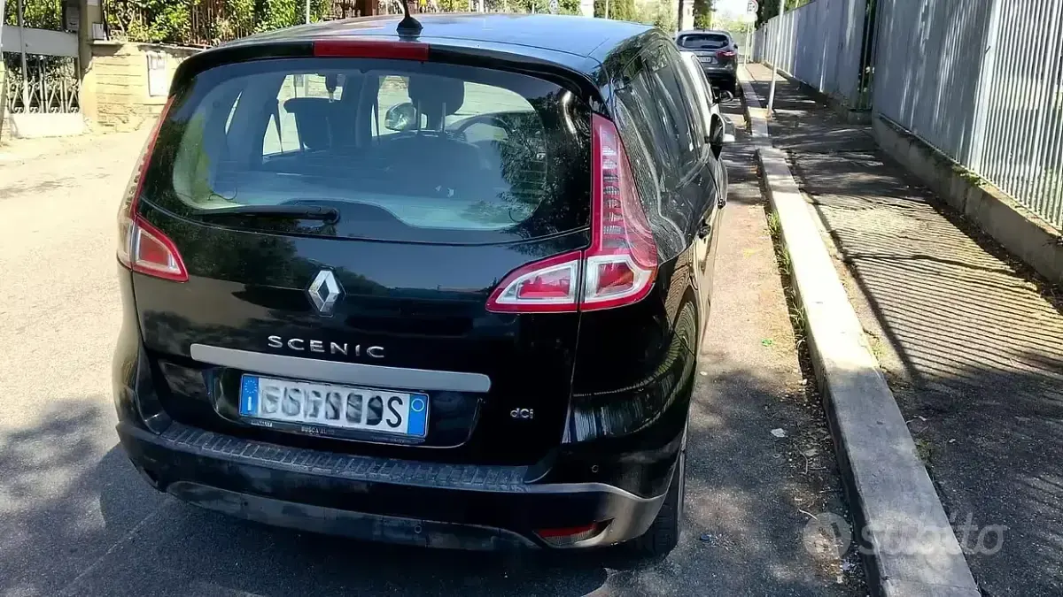 Usata Renault Scenic E-Tech 110 CV (80 kW) 2011 Nero Monovolume