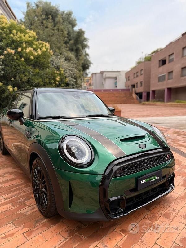 Verde Usata 2023 Mini Cooper S Classic Due volumi | 24.990 € (Super prezzo) - Immagine 1/4