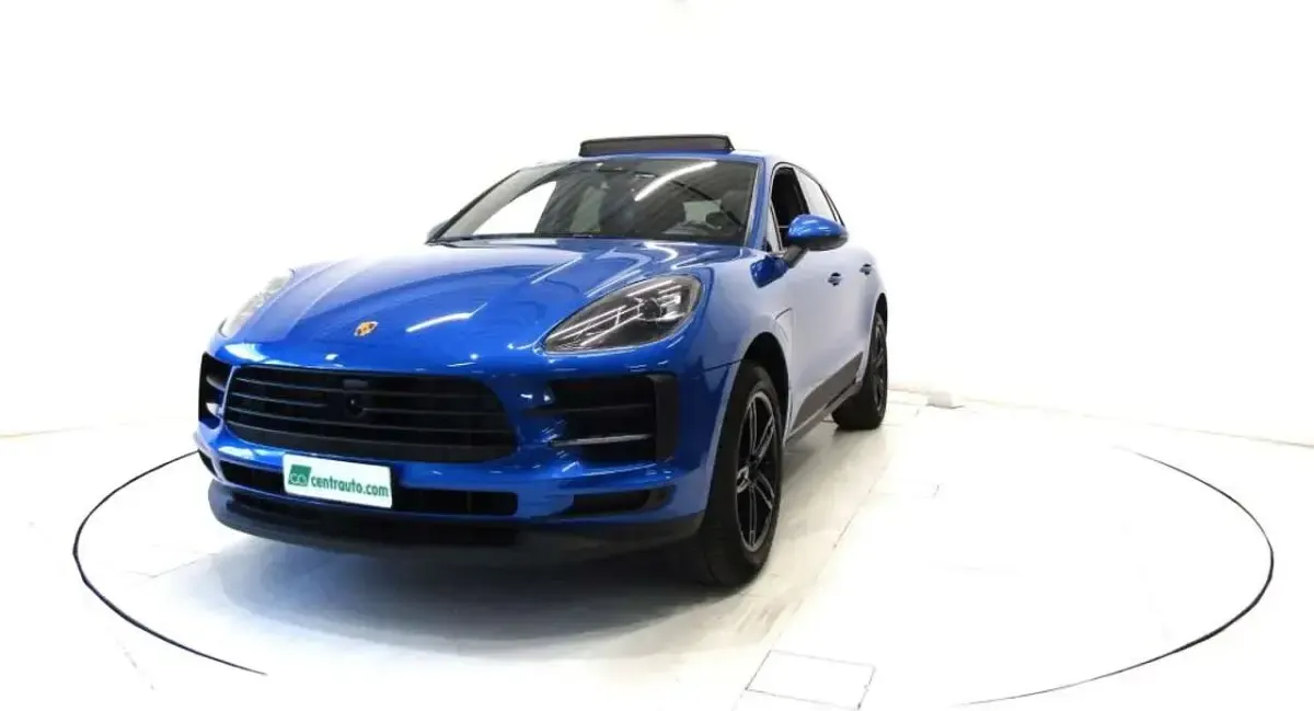 Usata Porsche Macan 245 CV (180 kW) 2020 Blu zaffiro SUV