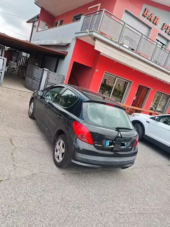 Usata Peugeot 207 95 CV (69 kW) 2008 Utilitaria