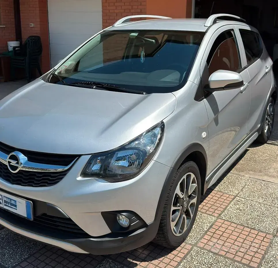 Usata Opel Karl Rocks 75 CV (55 kW) 2018 Grigio Utilitaria