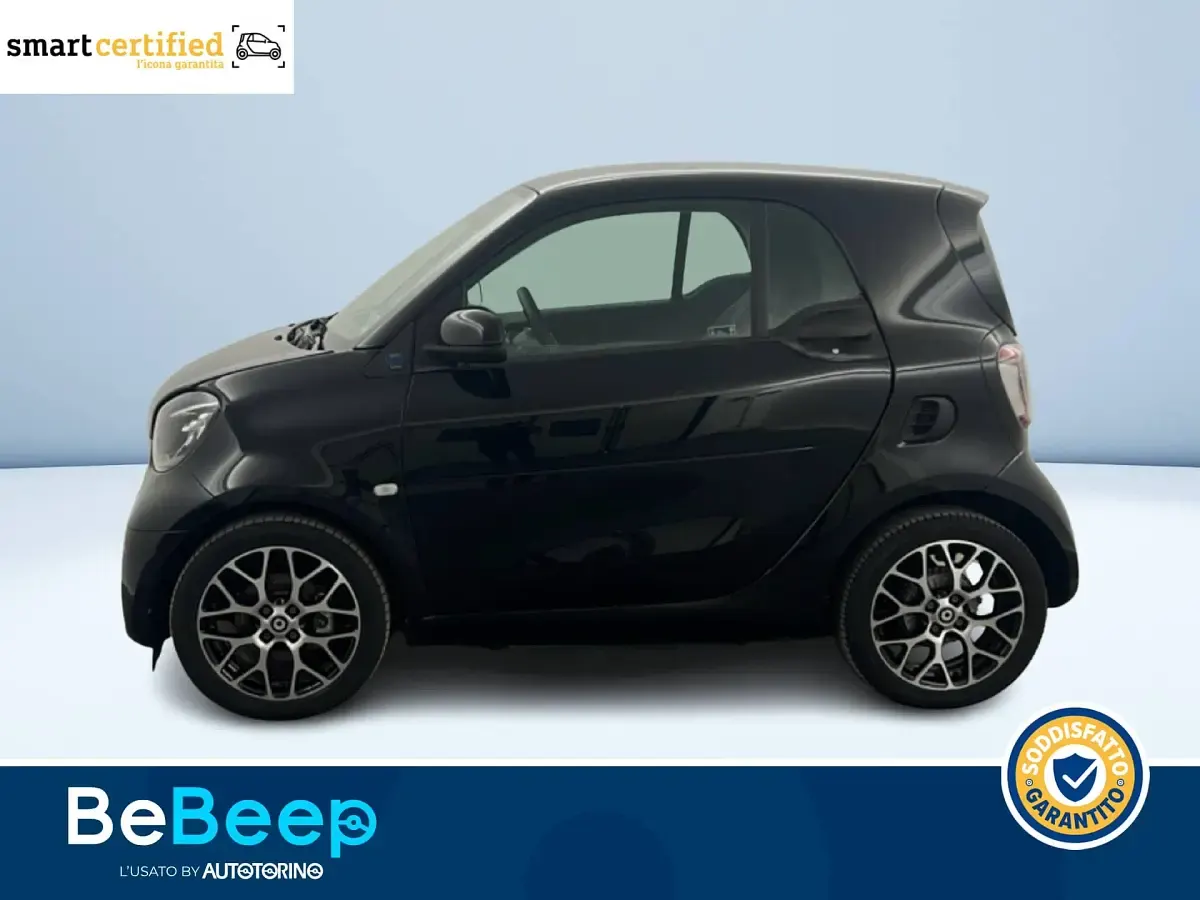 Usata Smart ForTwo Electric Drive Prime 59 kW (81 CV) 2021 Nero metallizzato Berlina