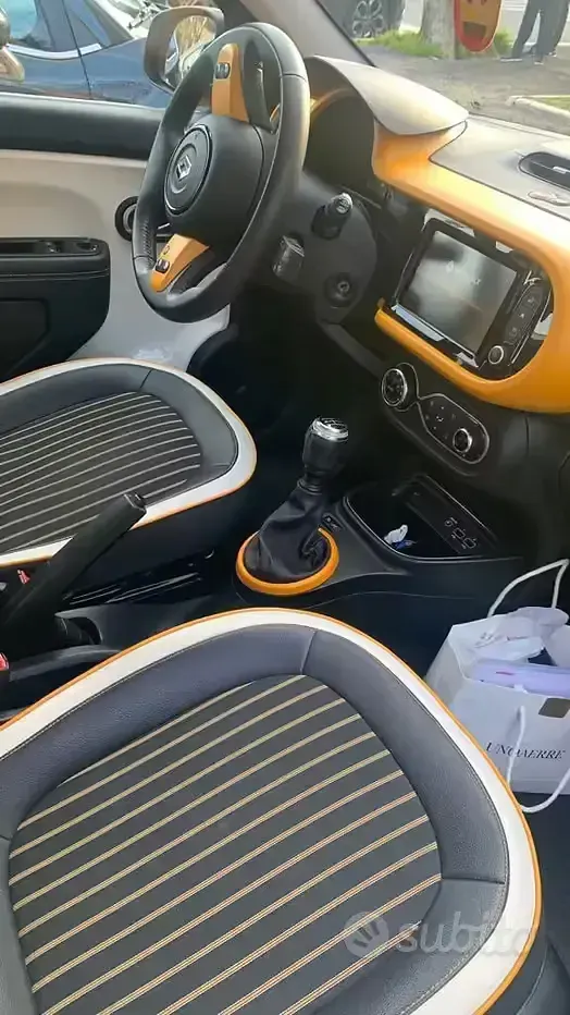 Usata Renault Twingo 65 CV (47 kW) 2019 Giallo Utilitaria