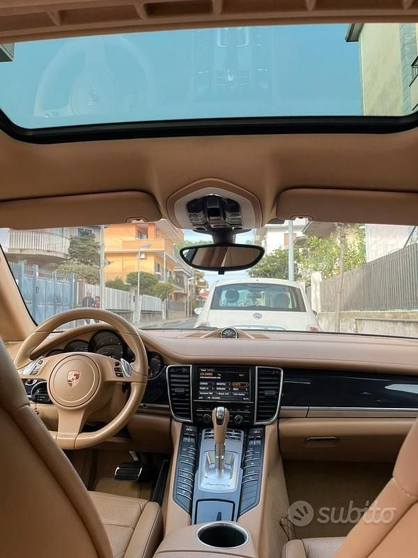 Nero Usata 2012 Porsche Panamera Tre volumi | 25.000 € (Ottimo prezzo) - Immagine 1/4