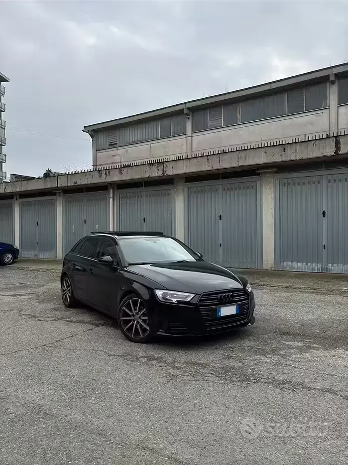 Käytetty Audi A3 Admired 116 HP (85 kW) 2019 Sedan