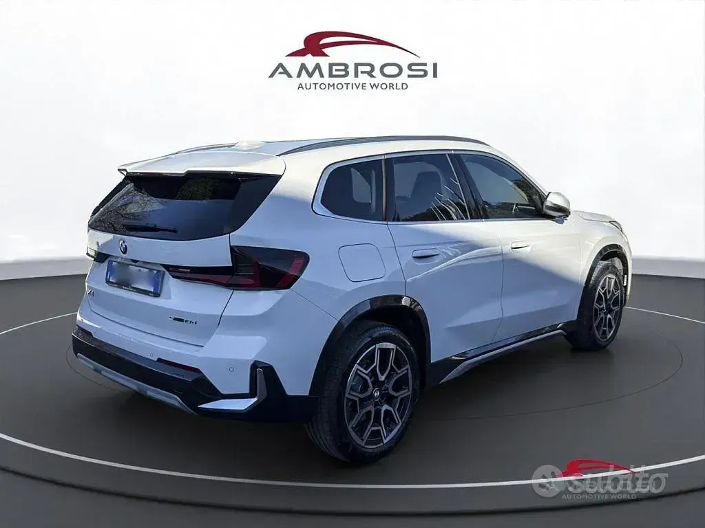 Usata BMW X1 Comfort Edition 150 CV (110 kW) 2025 Alpin white pastello SUV
