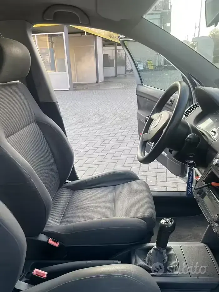 Usata VW Polo 101 CV (74 kW) 2003 Grigio Berlina