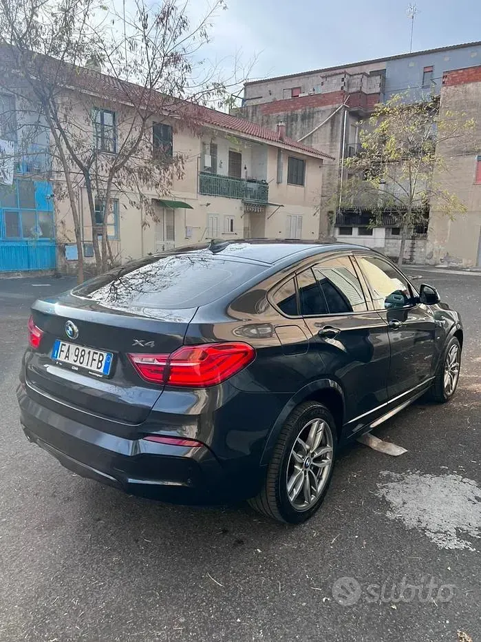 Usata BMW X4 Comfort Edition 190 CV (139 kW) 2015 Grigio SUV
