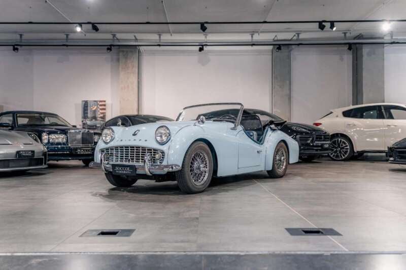 Azzurro Usata 1961 Triumph TR3 Cabrio | 44.890 € - Immagine 1/4