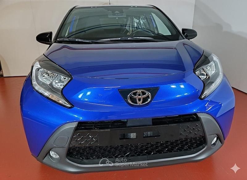 Nuova Toyota Aygo Trend 72 CV (52 kW) 2025 Blu Utilitaria