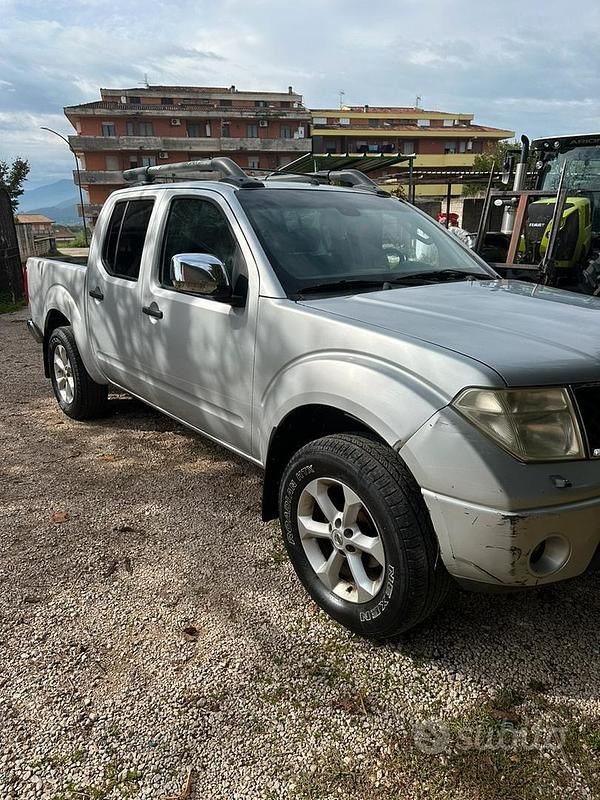 Grigio Usata 2007 Nissan Navarra SUV | 8500 € - Immagine 1/3