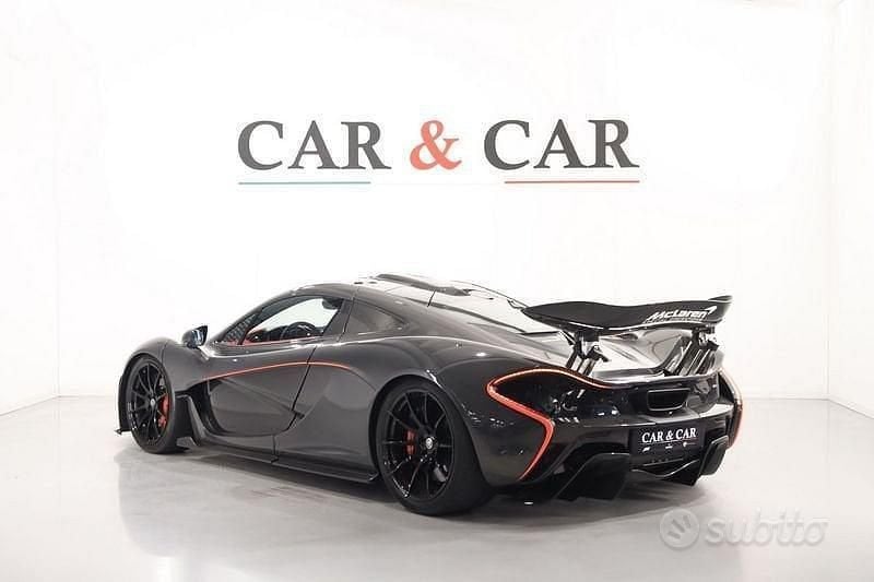 Usata McLaren P1 916 CV (673 kW) 2014 Grigio Coupé