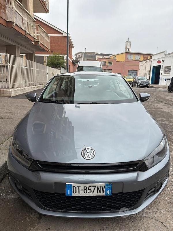 Begagnad VW Scirocco 160 HK (117 kW) 2009 Grå Sportkupé
