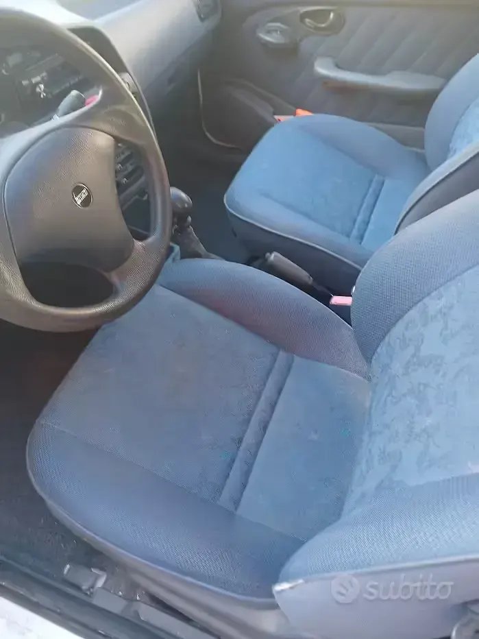 Usata Fiat Palio 68 CV (50 kW) 2000 Bianco Berlina