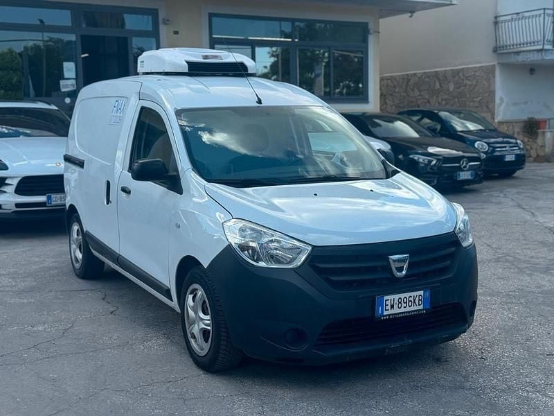 Usata Dacia Dokker 89 CV (65 kW) 2015 Bianco Monovolume