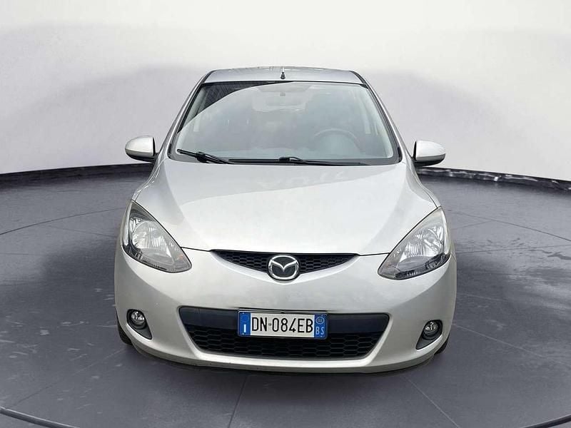 Usata Mazda 2 86 CV (63 kW) 2008 Argento Utilitaria