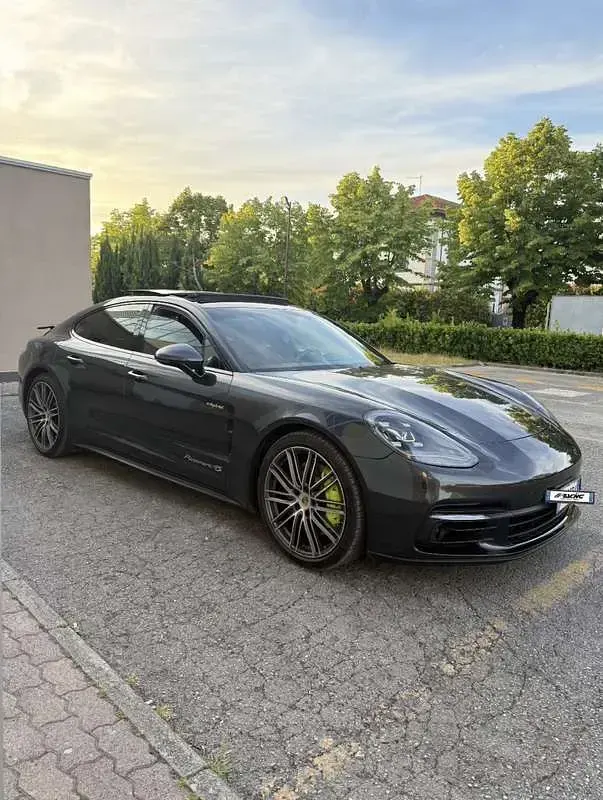 Usata Porsche Panamera S E-Hybrid Sport Turismo 330 CV (242 kW) 2018 Utilitaria