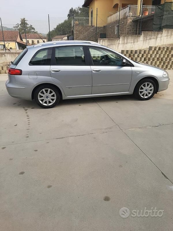 Usata Fiat Croma 150 CV (110 kW) 2007 Grigio Berlina