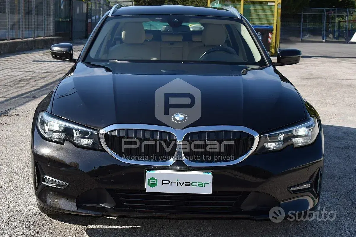 Usata BMW 320 Advantage 190 CV (139 kW) 2020 Nero Station wagon