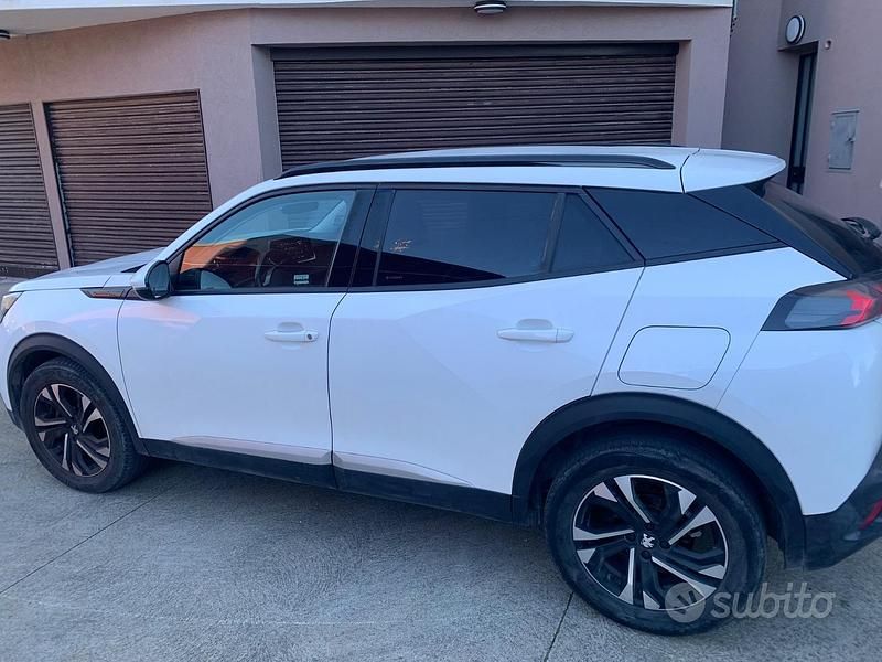 Usata Peugeot 2008 Allure 2021 Bianco SUV