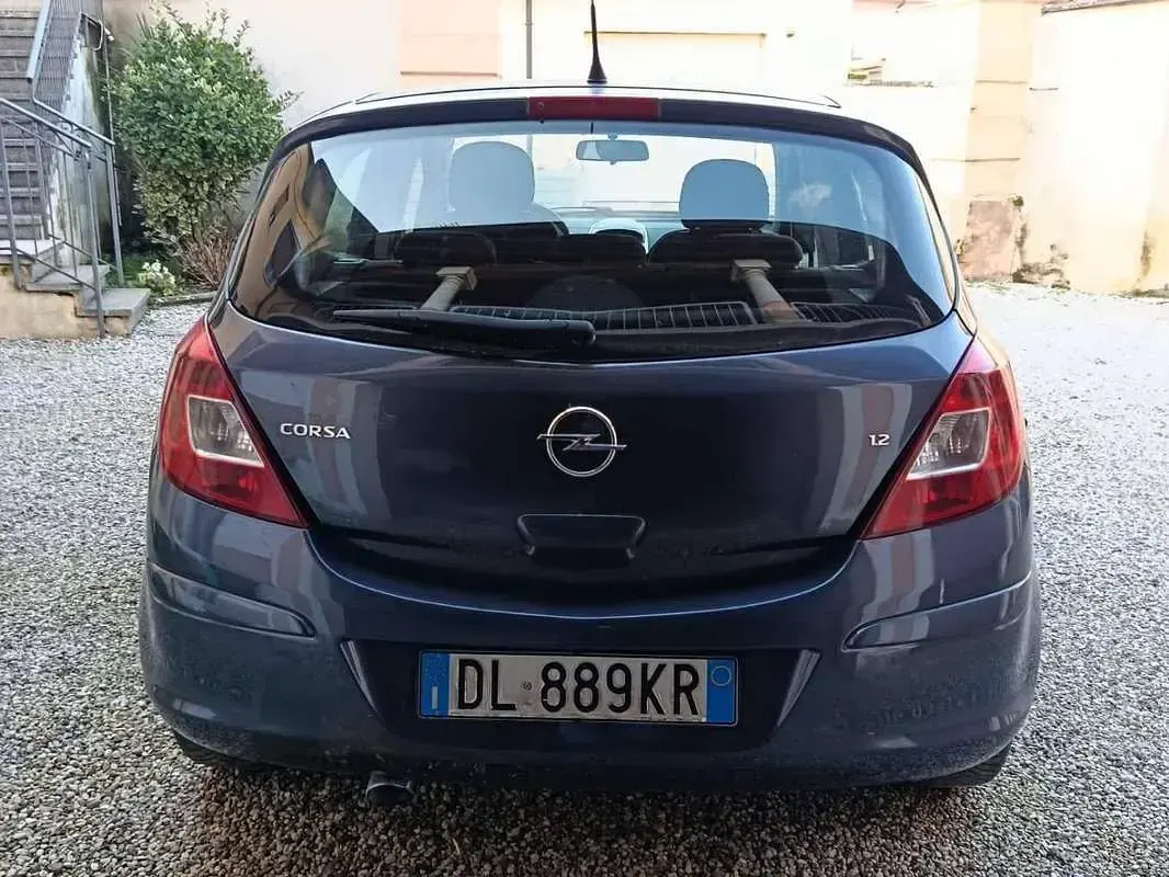 Usata Opel Corsa Enjoy 80 CV (58 kW) 2007 Bluazzurro Utilitaria