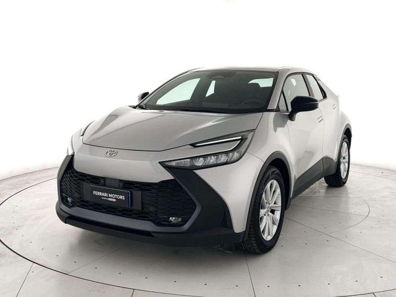 Argento Usata 2025 Toyota C-HR Active SUV | 25.950 € (Ottimo prezzo) - Immagine 1/4