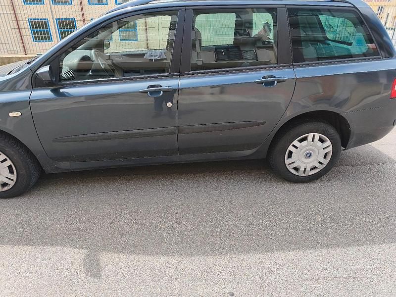 Usata Fiat Stilo Dynamic 116 CV (85 kW) 2003 Grigio Station wagon