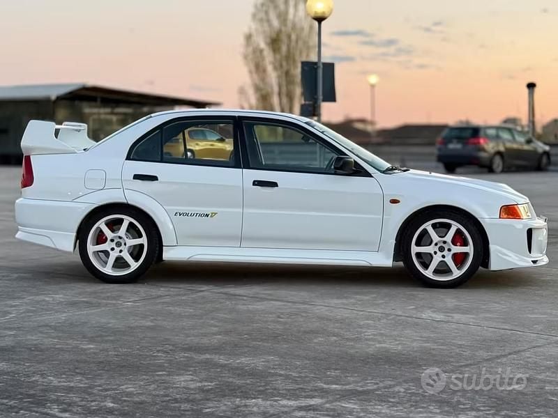 Usata Mitsubishi Lancer Evolution 280 CV (205 kW) 1998 Bianco Berlina