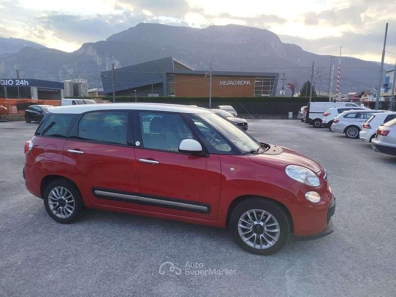 Usata Fiat 500L Living 105 CV (77 kW) 2014 Rosso Monovolume