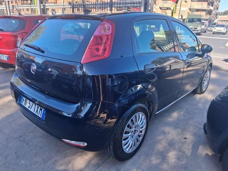 Usata Fiat Punto Evo Lounge 95 CV (69 kW) 2018 Blu/azzurro Utilitaria