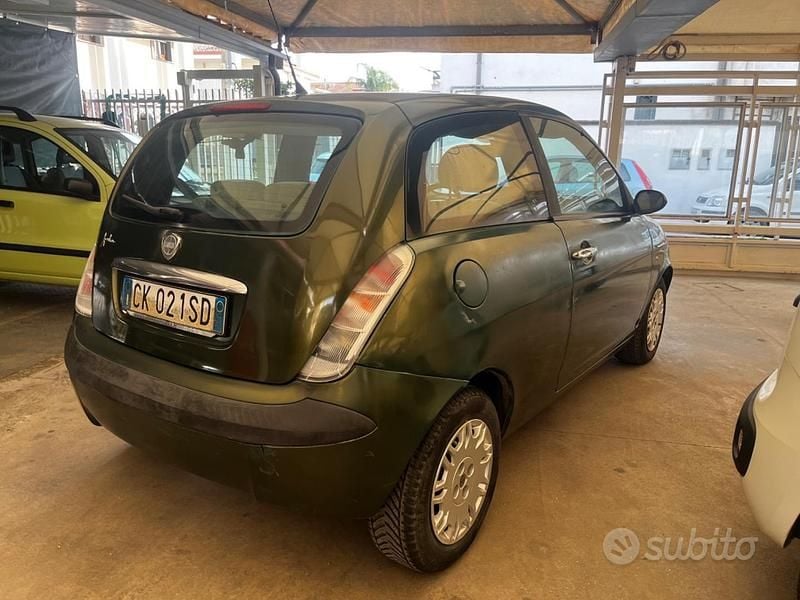 Usata Lancia Ypsilon 80 CV (58 kW) 2006 Verde Utilitaria