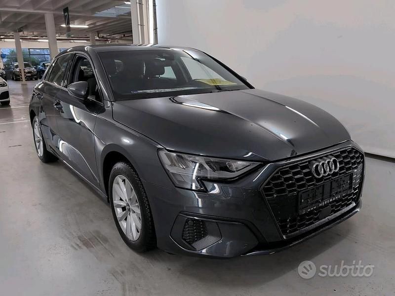 Usata Audi A3 Business 116 CV (85 kW) 2020 Grigio Berlina