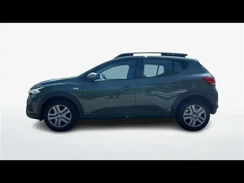 Usata Dacia Sandero Comfort 91 CV (66 kW) 2023 Verde chiaro
