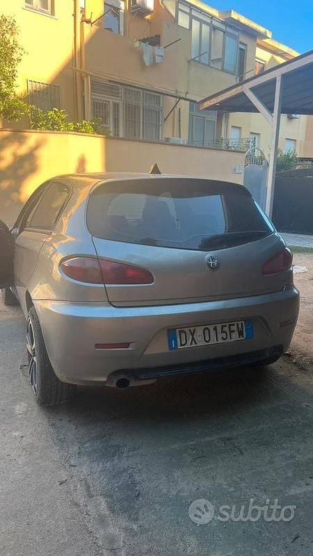 Usata Alfa Romeo 147 2009 Grigio Utilitaria