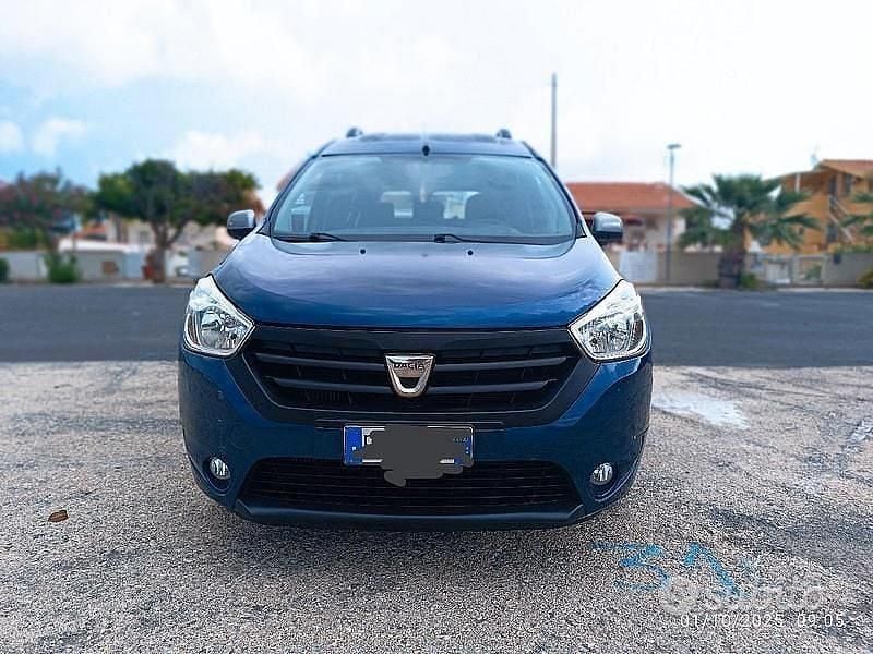 Usata Dacia Dokker 116 CV (85 kW) 2019 Blu Monovolume