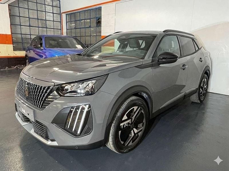 Usata Peugeot 2008 Allure+ 101 CV (74 kW) 2025 Grigio SUV