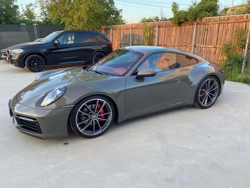 Grigio scuro Usata 2020 Porsche 911 Carrera Coupé | 107.890 € (Buon prezzo) - Immagine 1/4