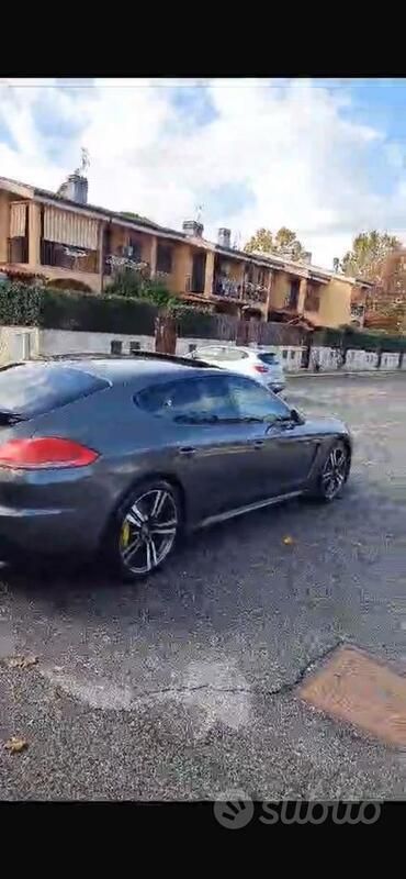 Usata Porsche Panamera Diesel 300 CV (220 kW) 2014 Grigio Utilitaria