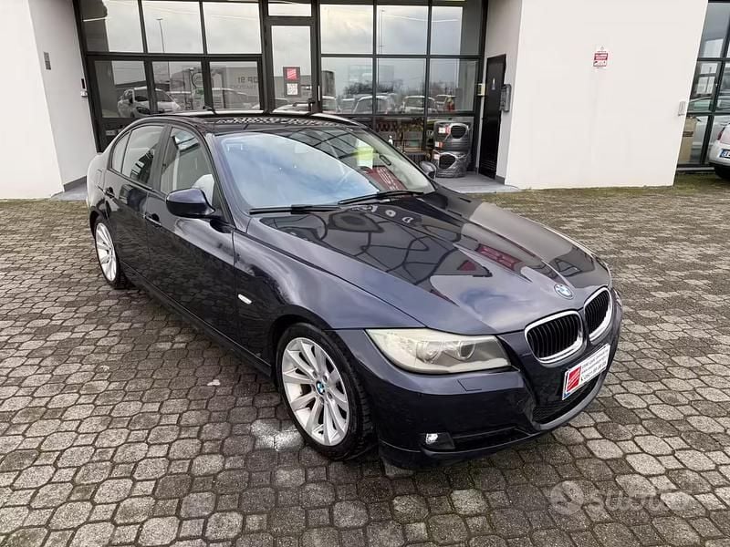Begagnad BMW 320 Efficient Dynamics 170 HK (125 kW) 2009 Blå Sedan