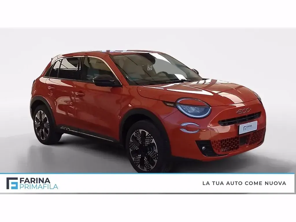 Nuova Fiat 600 La Prima 110 CV (80 kW) 2025 Arancio sole d'italia SUV