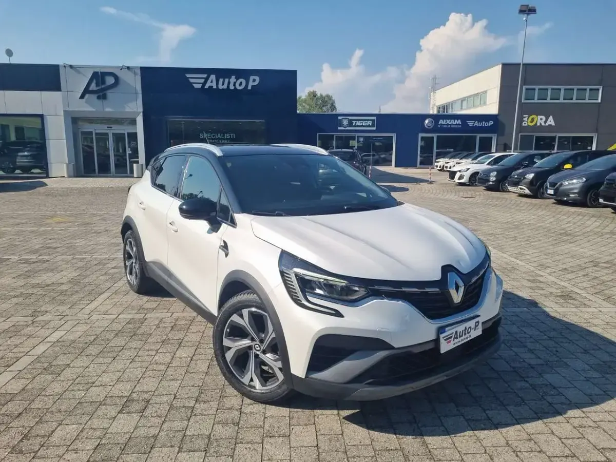 Usata Renault Captur RS Line 101 CV (74 kW) 2022 Bianco SUV