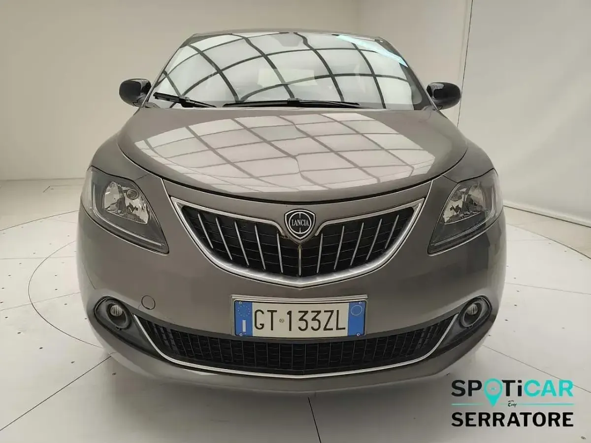 Usata Lancia Ypsilon S 70 CV (51 kW) 2024 Grigio Utilitaria