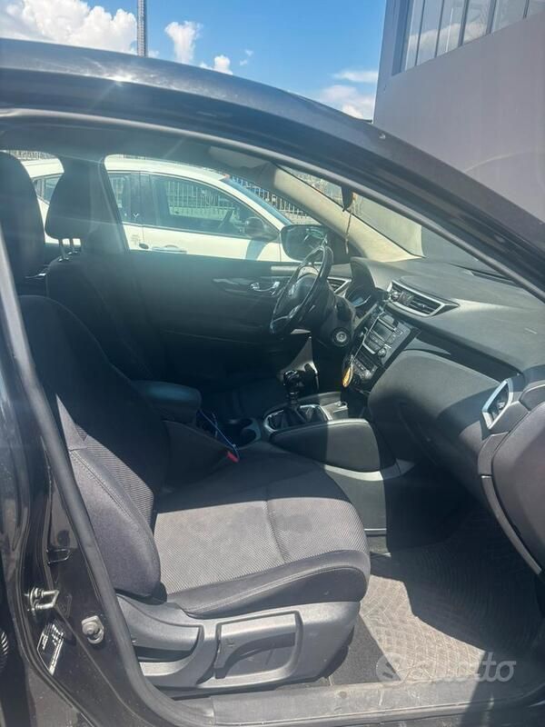 Usata Nissan Qashqai 115 CV (84 kW) 2017 Nero SUV