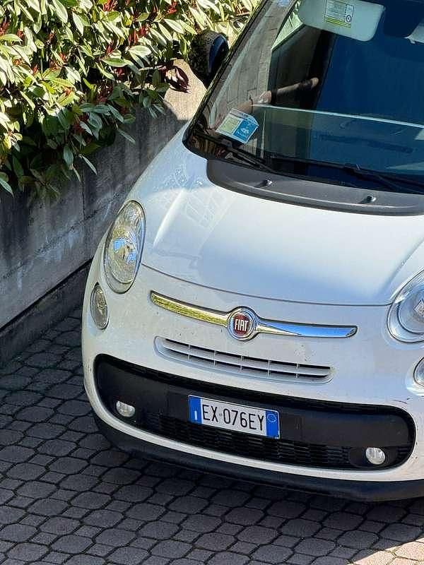 Usata Fiat 500L Living 84 CV (61 kW) 2014 Bianco Monovolume
