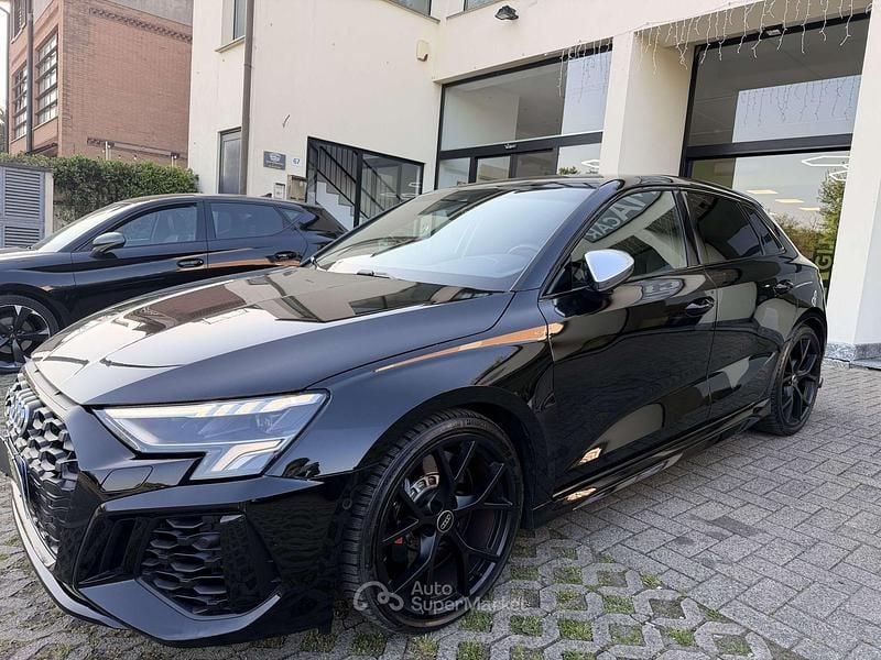 Usata Audi RS3 Ambiente 400 CV (294 kW) 2024 Nero Berlina