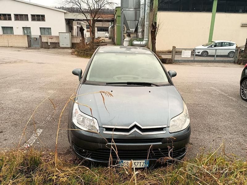 Grigio Usata 2005 Citroën C4 Tre volumi | 600 € (Super prezzo) - Immagine 1/4