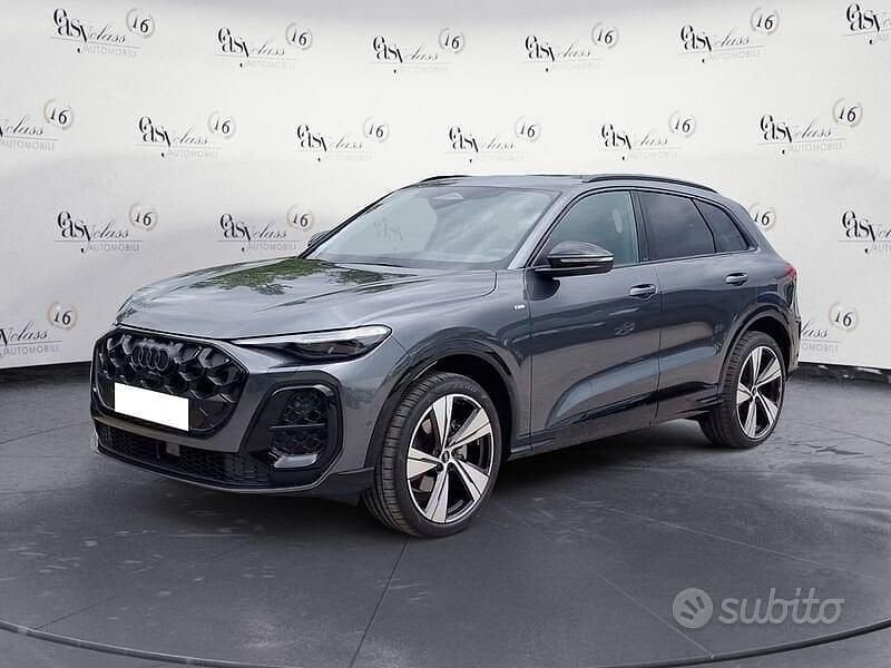 Usata Audi Q5 S-Line 204 CV (150 kW) 2025 Grigio SUV