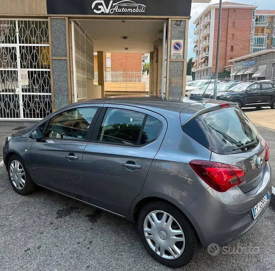 Usata Opel Corsa Innovation 90 CV (66 kW) 2018 Grigio Utilitaria