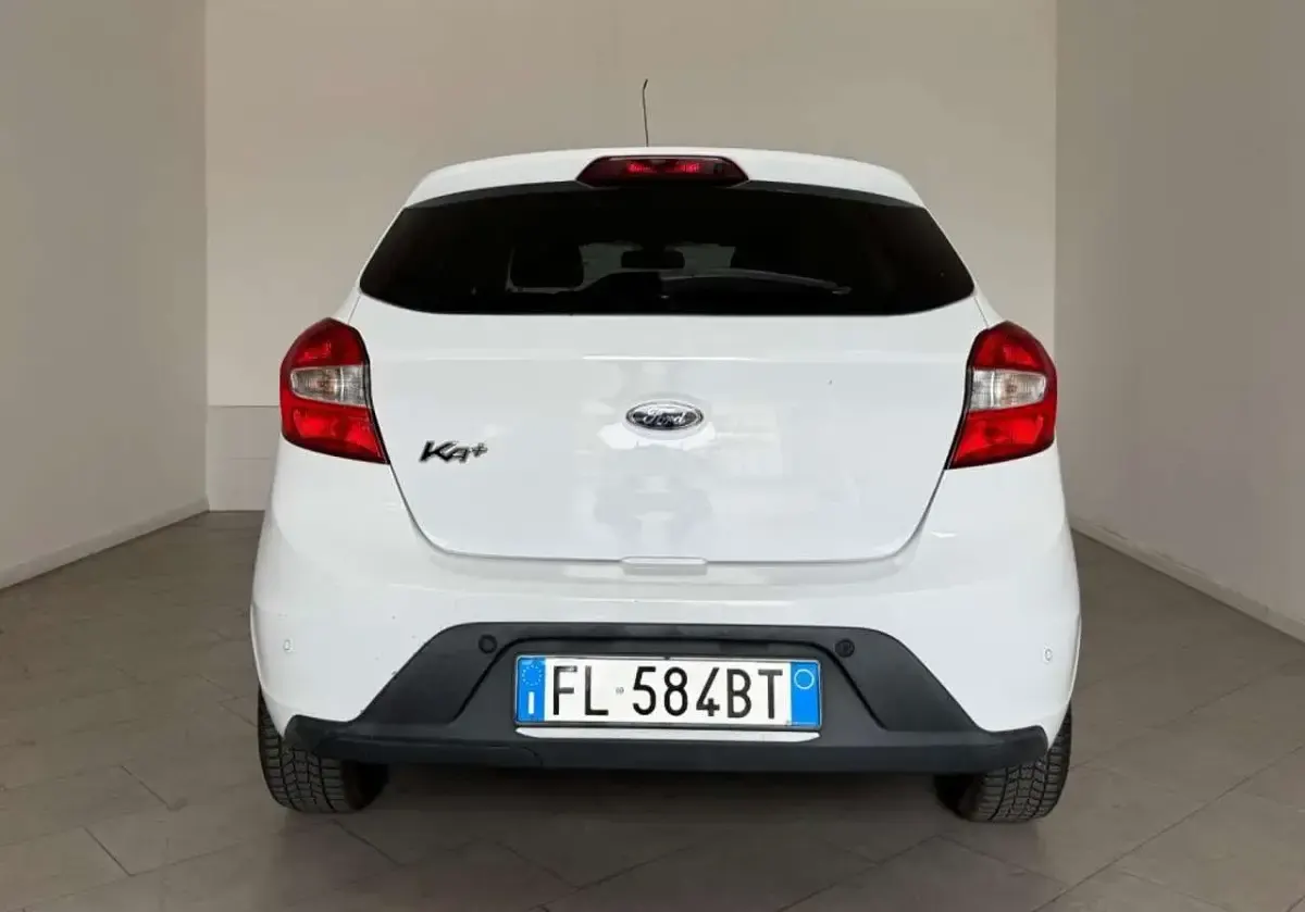 Usata Ford Ka Ultimate 86 CV (63 kW) 2017 Bianco Berlina