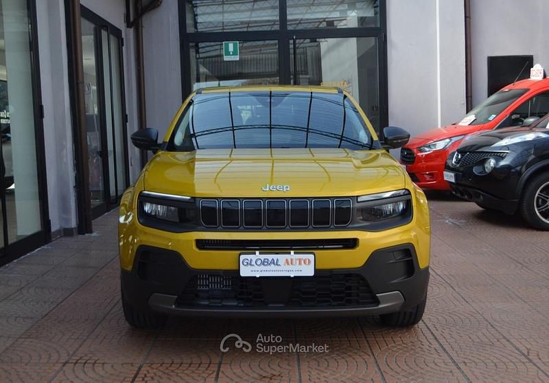 Nuova Jeep Avenger Longitude 101 CV (74 kW) 2025 Giallo SUV